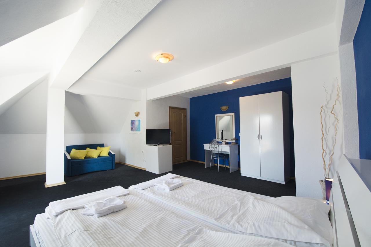 Family Hotel Four Seasons Carevo Kültér fotó