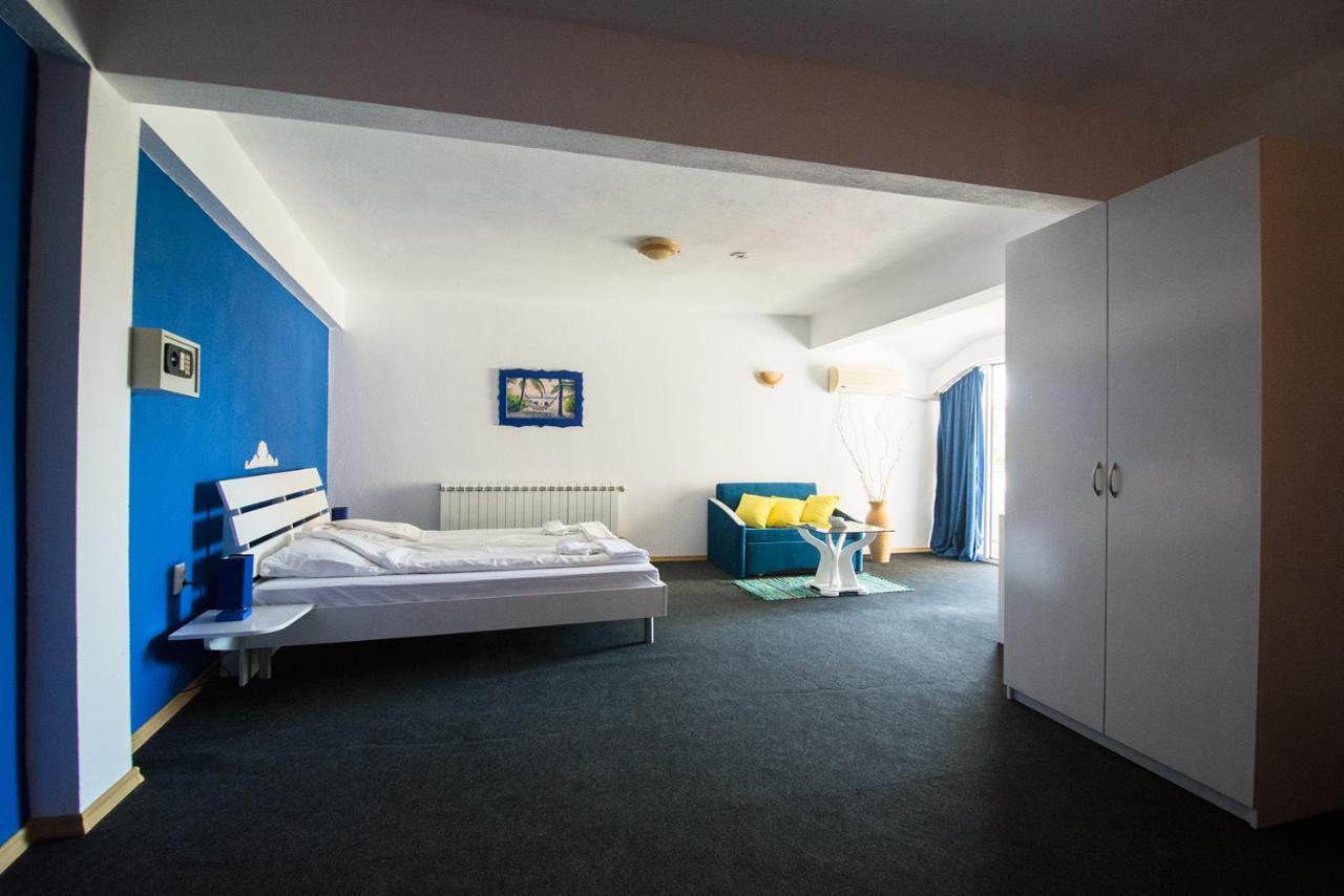 Family Hotel Four Seasons Carevo Kültér fotó